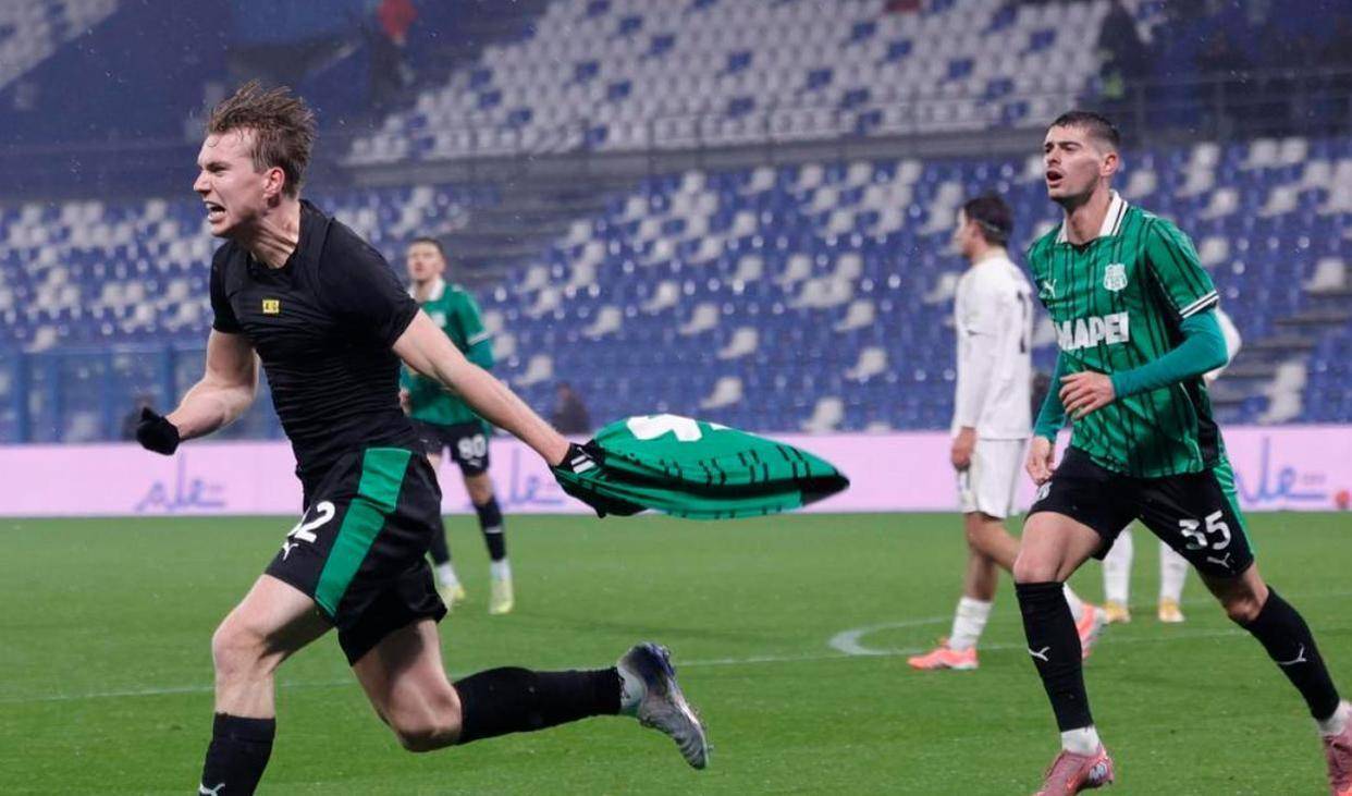 爱游戏官网包含刚刚！Ming爆冷击败法国队冲刺阶段萨克拉门托国王调整名单以备欧篮联，国际比赛日摩纳哥调整名单以备欧联的词条